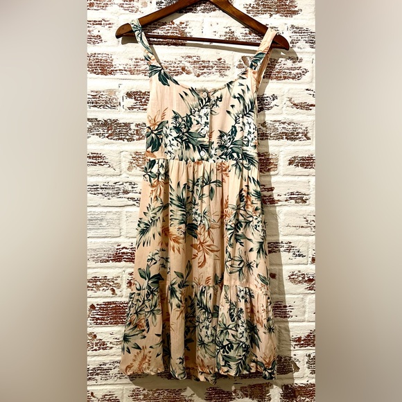 Raya Sun Brand New Floral Hawaiian Tropical Sundress Size M - Picture 2 of 11